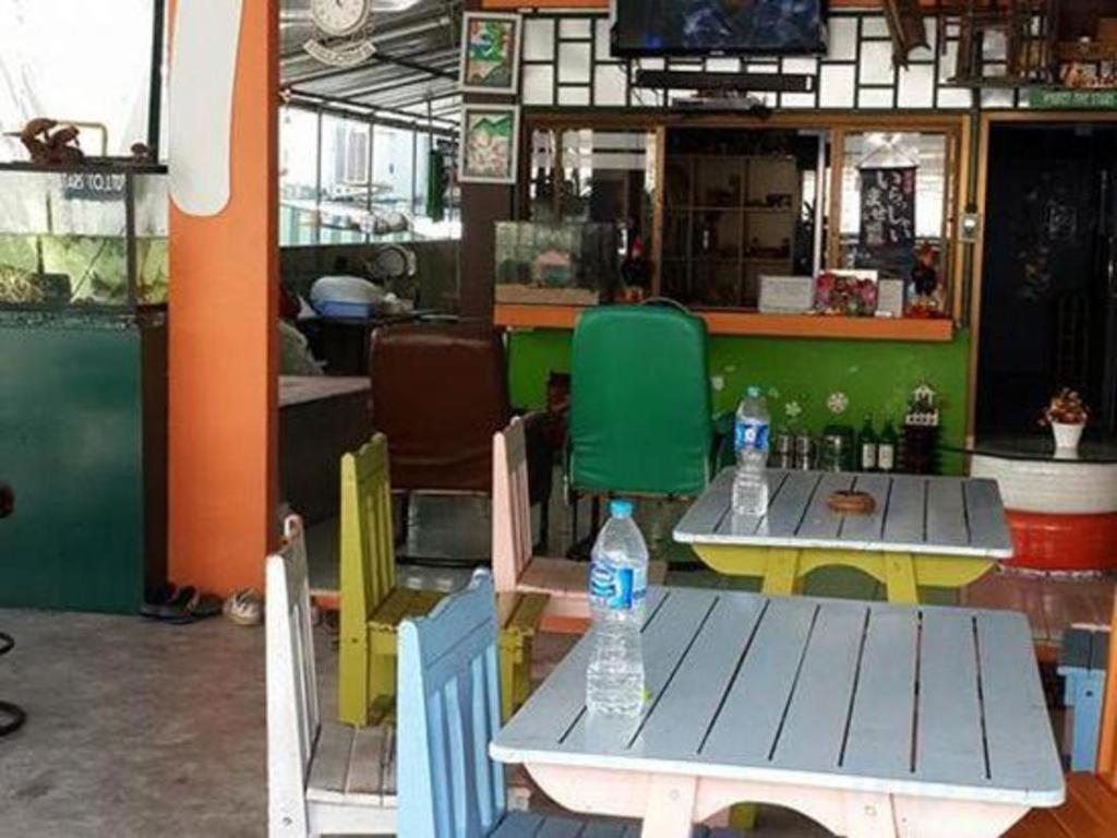 Oyo 586 I Hostel Phuket Exterior foto
