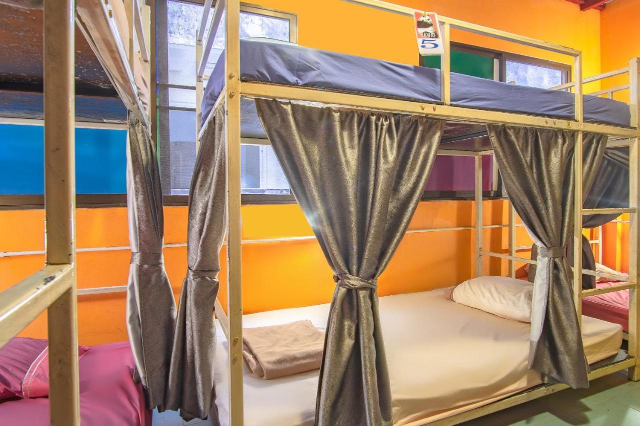 Oyo 586 I Hostel Phuket Exterior foto
